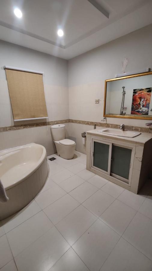 Hotel White Season Gulberg Lahaur Zewnętrze zdjęcie