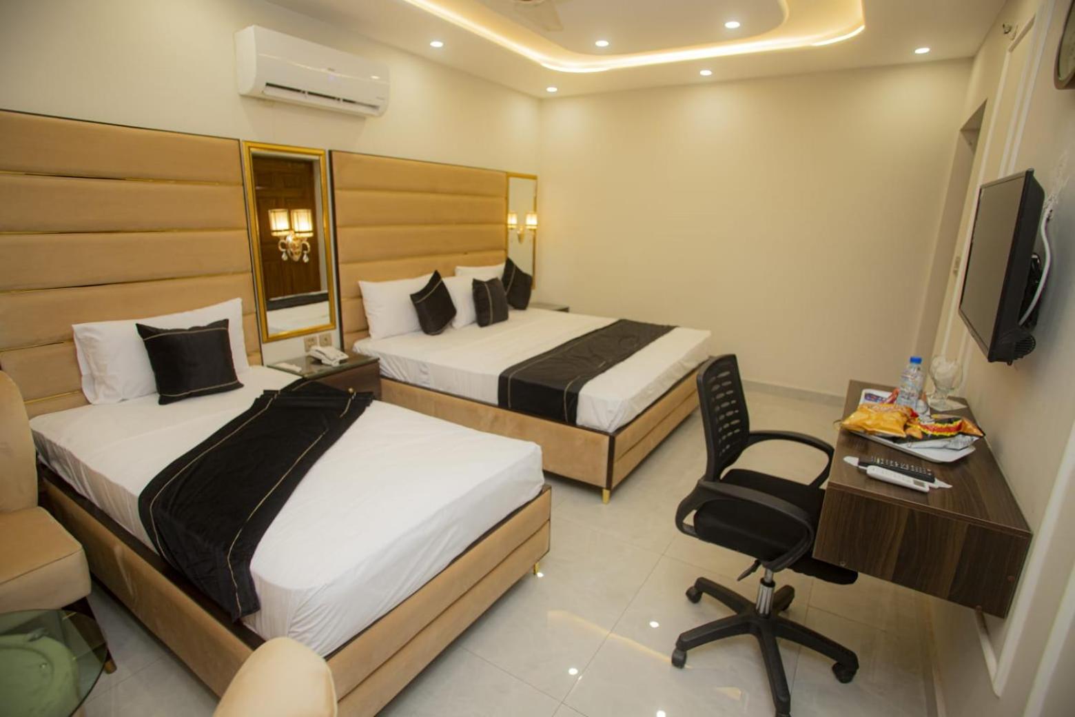 Hotel White Season Gulberg Lahaur Zewnętrze zdjęcie