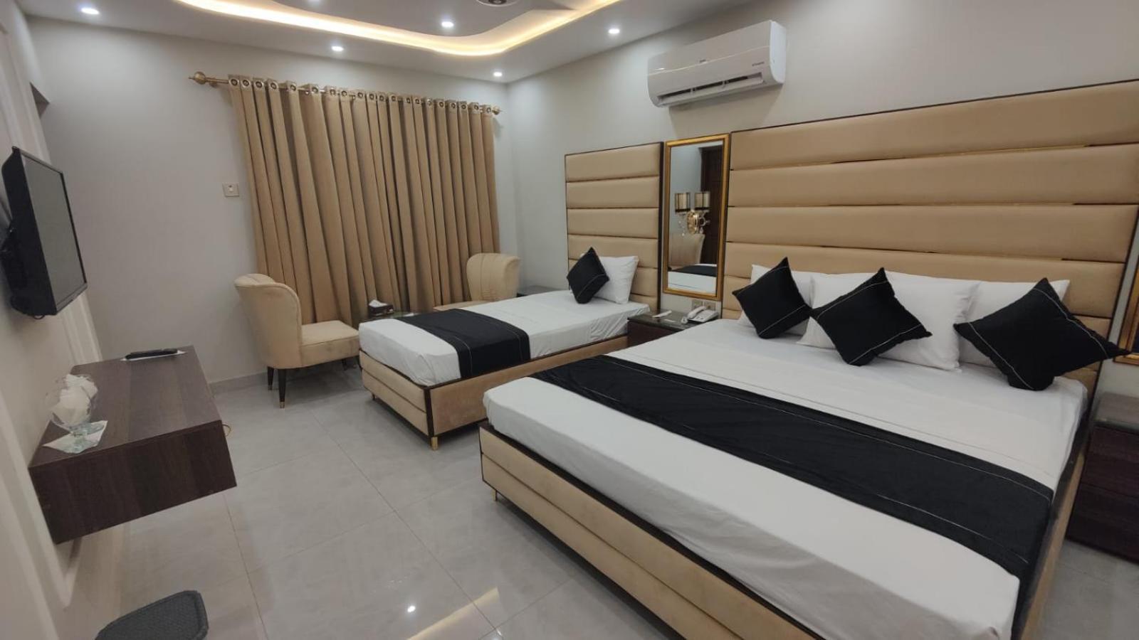 Hotel White Season Gulberg Lahaur Zewnętrze zdjęcie